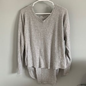 Tilly’s grey sweater